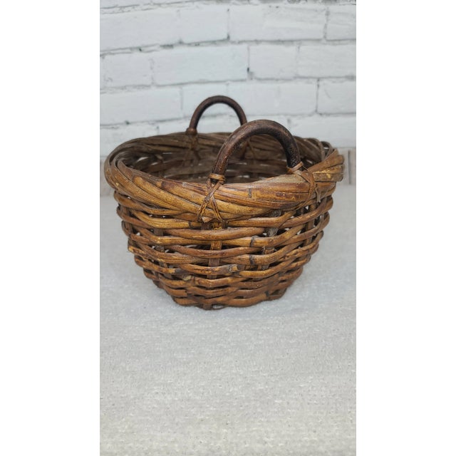 Farmhouse Vintage Rattan Basket Hand Made Split Cane Late 20th Century For Sale - Image 3 of 12