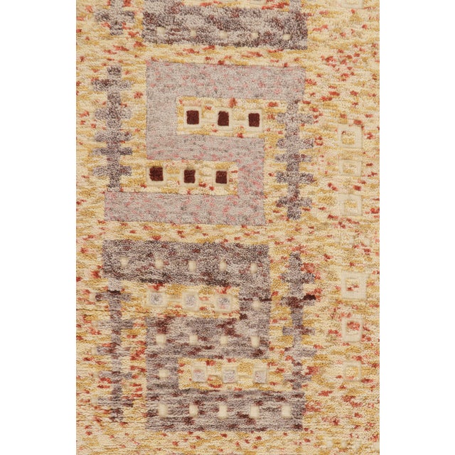 Rug & Kilim’s Scandinavian-Inspired Geometric Golden-Yellow Gray Wool Rug - 5x7 For Sale In New York - Image 6 of 7