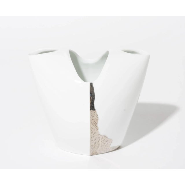 Rosenthal German White Porcelain Tusca Vase by Lino Sabattini for Rosenthal, 1980s For Sale - Image 4 of 4