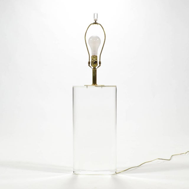Stunning Lucite Table Lamp in the Manner of Karl Springer For Sale In Chicago - Image 6 of 10