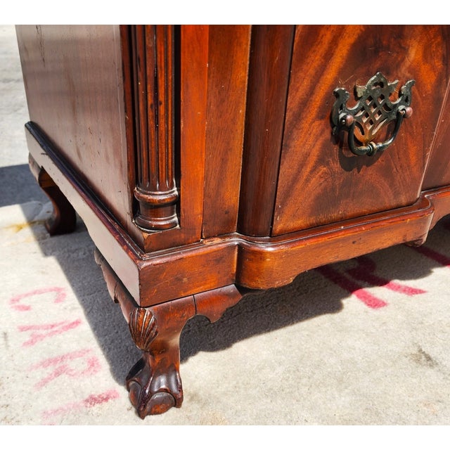 Antique Georgian Flame Mahogany Block Front Highboy Dresser For Sale In Miami - Image 6 of 18
