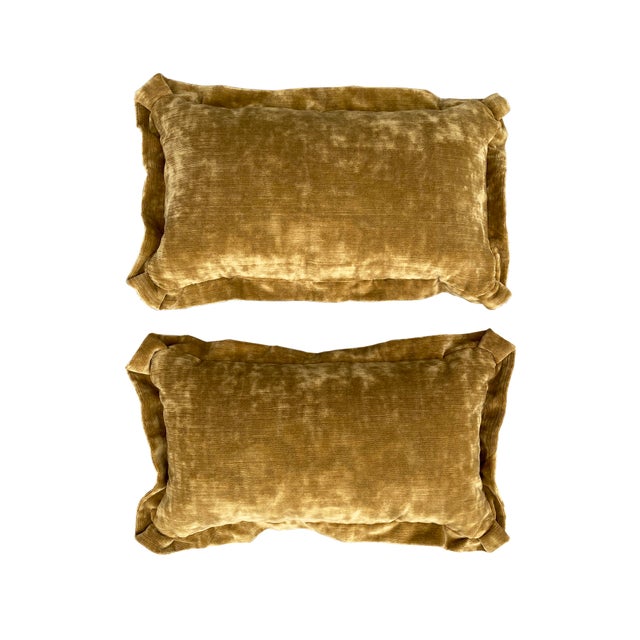 English A Pair of Pillows Made With Michael S. Smith's "Indian Flower" Patterned Linen For Sale - Image 3 of 6