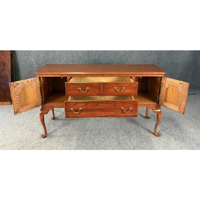 Late 20th Century Vintage Kincaid Governor’s Oak Sideboard For Sale - Image 5 of 11