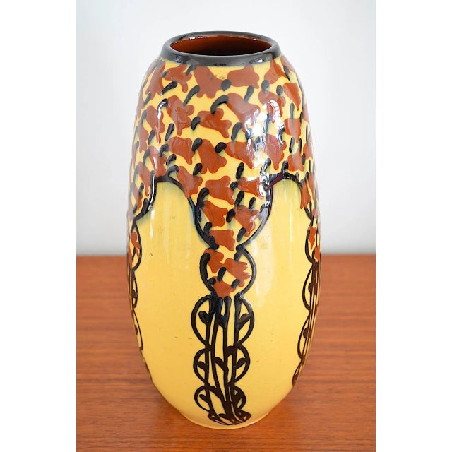 Art Nouveau Vase by Alfred Kusche for Karlsruher Majolika, 1890s For Sale - Image 6 of 8