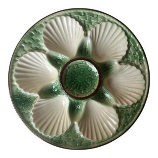 French Oyster Plates in the Longchamp Style For Sale