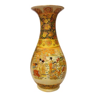 Vintage Large-Scale Chinese Moriage Vase – Hollywood Regency Chinoiserie Style, 24.5” For Sale