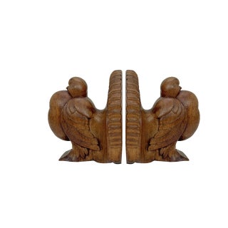 Art Deco Pigeon Bookends in Hand Carved Wood, 1930s, Set of 2 For Sale