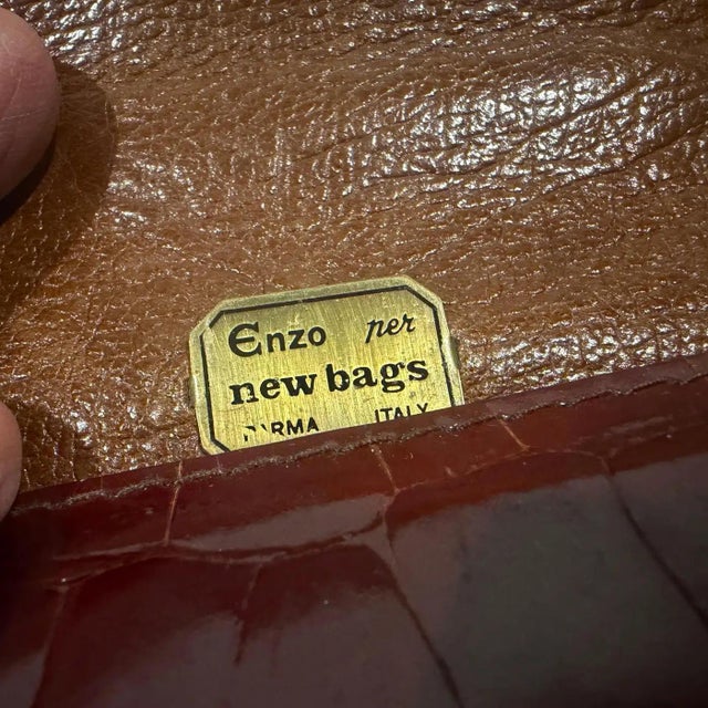Brick Red 1970s Vintage Red Brick Leather Italian Shoulder Bag by Enzo for New Bags For Sale - Image 8 of 12