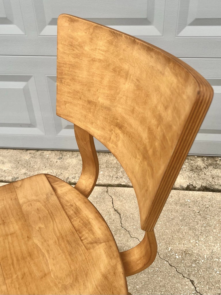 bent-oak-plywood-single-desk-