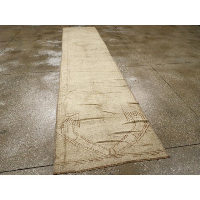 Beige Galerie Shabab Collection Mid-20th Century Turkish Anatolian Runner For Sale - Image 8 of 10