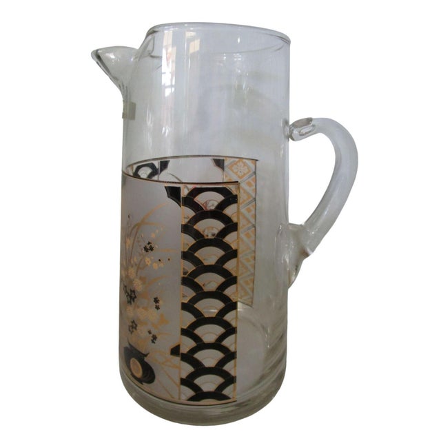 This vintage Culver glass pitcher showcases the stunning Imari pattern with 22K gold embellishments. The intricate floral...