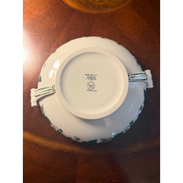 1950s Wedgwood Napoleon Ivy Queensware Covered Serving Bowl 9.5" For Sale - Image 10 of 13