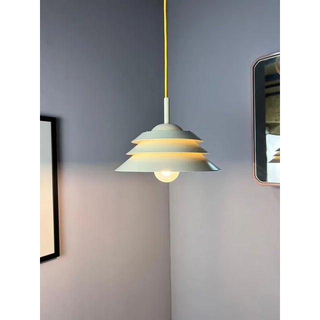 Model Limino Slatted Lamp in White For Sale - Image 4 of 11