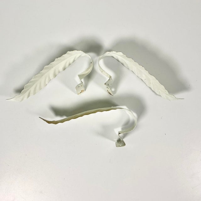 1950s Vintage Italian Roman Neoclassical Gold Tipped Acanthus Leaf Tole Tiebacks - Set of 3. For Sale - Image 9 of 12