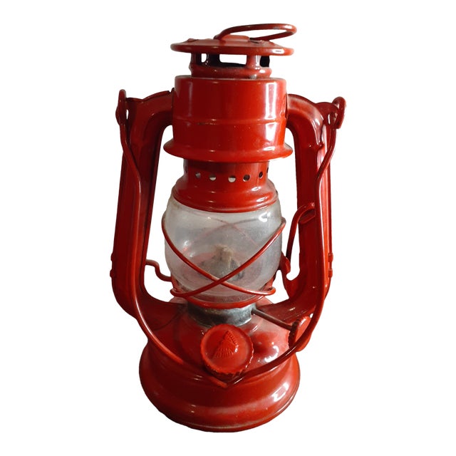 1950s Winged Wheel No 350 Red Oil Lantern For Sale