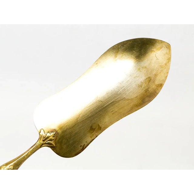 Goldenrod Eclectic Silver Plated Cake Shoulder, 1900s For Sale - Image 8 of 11