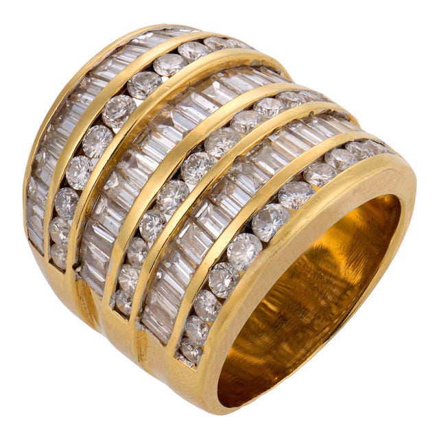 Vintage 3.20 Carat Diamond 18k Yellow Gold Cocktail Ring, Size 7.5 For Sale