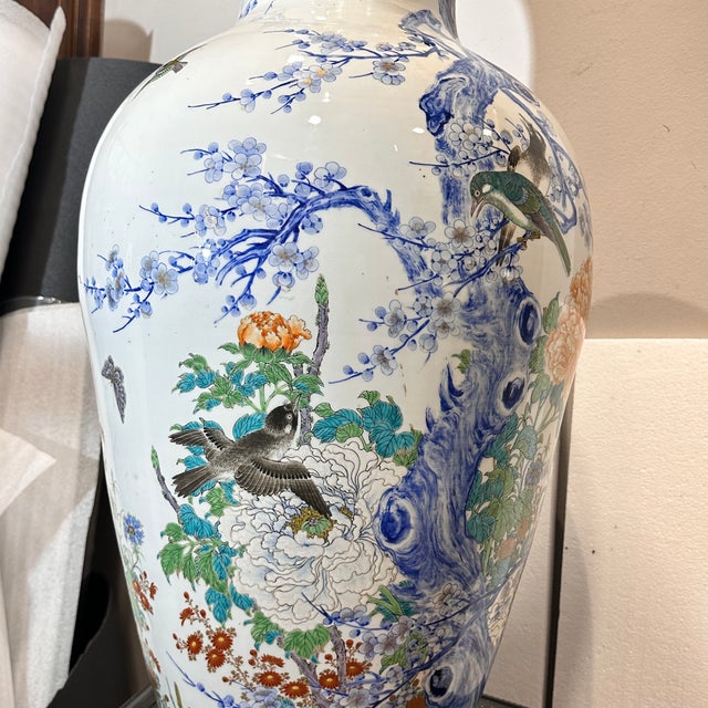 Meiji Imari Porcelain Vase with Kachō Fūgetsu, Japan, 1880s For Sale - Image 10 of 18