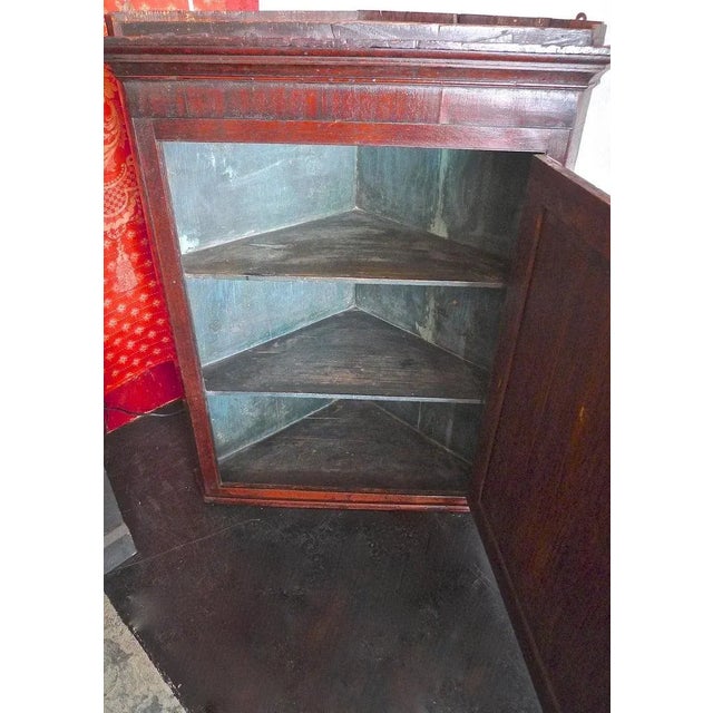 English 18th Century Oak Corner Wall Cabinet With Small Inlay and Two Shelves For Sale In Los Angeles - Image 6 of 13