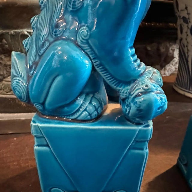A Pair of 1960s Turquoise Glazed Ceramic Chinese Pho Dogs For Sale - Image 4 of 12