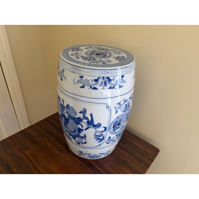 Chinoiserie Blue and White Porcelain Chinoiserie Chinese Garden Stool or Side Table For Sale - Image 3 of 10