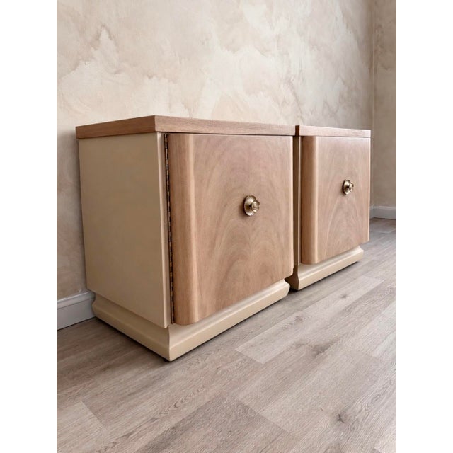 1950s 1950s Organic Modern Art Deco/Mid Century Pair of Nightstands For Sale - Image 5 of 10