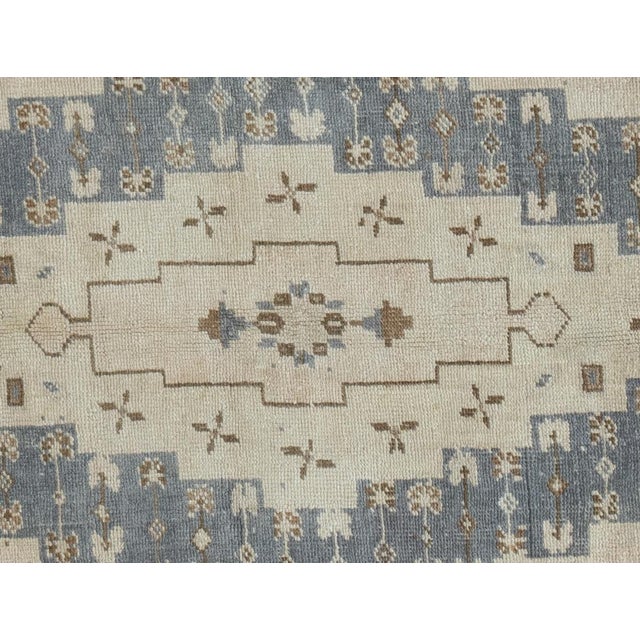 Turkish Vintage Circa 1940 Subdued Turkish Oushak Hand Woven Wool Rug 4ft 9in X 8ft 4in For Sale - Image 3 of 8