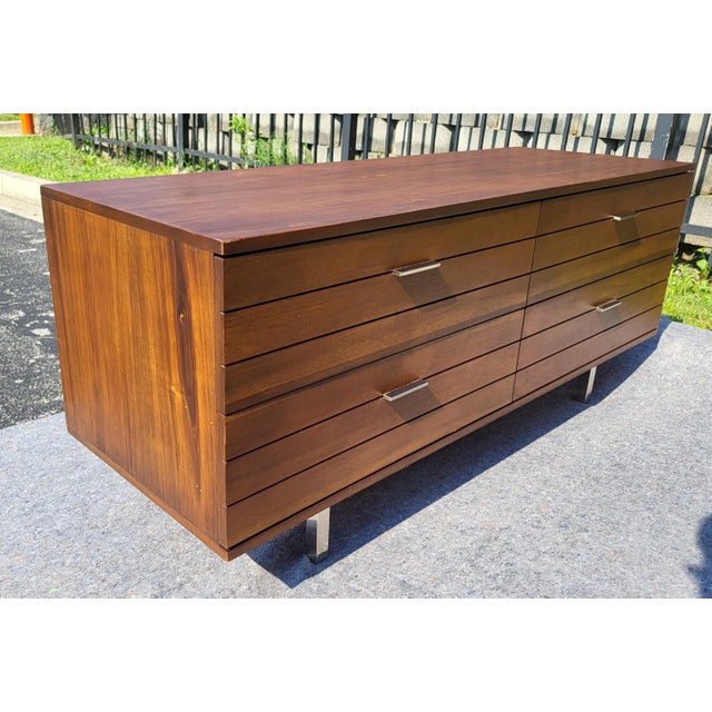 Contemporary Cb2 Linear Low 4-Drawer Wood Dresser For Sale - Image 3 of 12