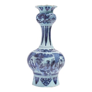 Delft Faience Bulb Vase Attributed to De Metaale Pot, C. 1690-1725 For Sale