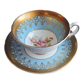 Circa 1957 Royal Grafton Fine Bone China Teacup & Saucer Hand Painted Colonial Style Blue & Gold, Made in England For Sale