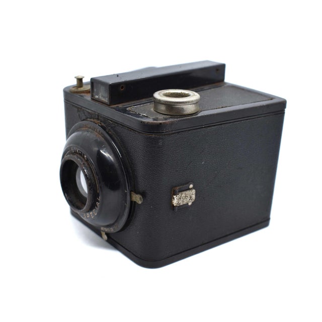 1930s 1930's Kodak Brownie Special Six-16 Box Camera For Sale - Image 5 of 8