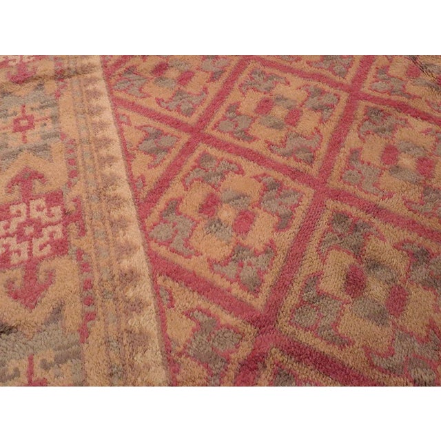 Galerie Shabab Collection Mid-20th Century Viennese Savonnerie Style Rug For Sale In New York - Image 6 of 10