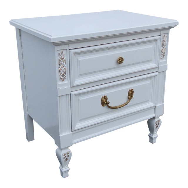 French Shabby Chic Painted Nightstand Side End Table 6571 For Sale