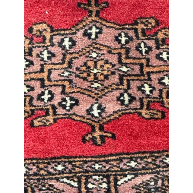 Vintage Pakistani Rug, 1980s For Sale - Image 6 of 14