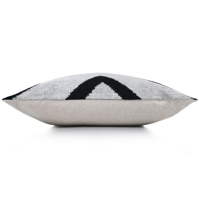 2020s Chevron v Black & White Velvet Pillow – 16x16 Modern Handmade Throw Cushion For Sale - Image 5 of 8