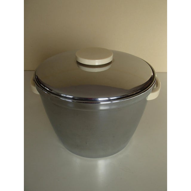 American Ice Cube Trays from Thermos, 1950s For Sale - Image 9 of 13