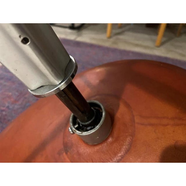 First Edition Swan Chair in Patinated Leather by Arne Jacobsen, 1950s For Sale - Image 18 of 18