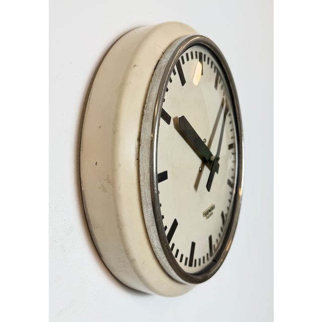 1960s Industrial Factory Beige Wall Clock, Austria, 1960s For Sale - Image 5 of 17
