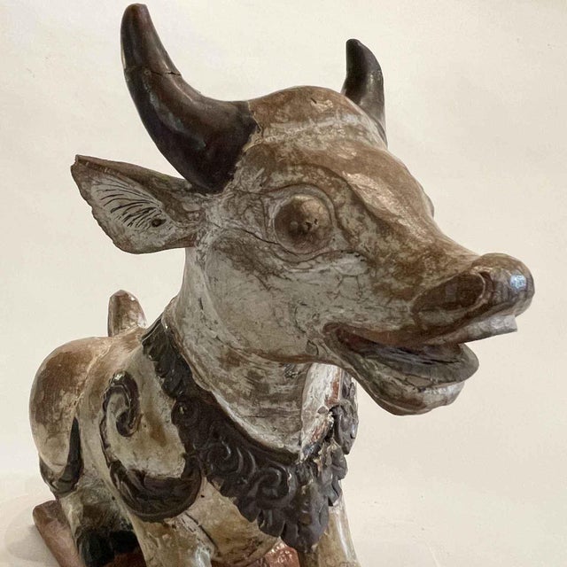 Wood Nandi Cow in Carved and Lacquered Wood For Sale - Image 7 of 9