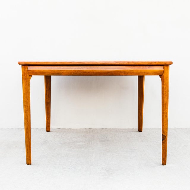 Wood Vintage Mid Century Modern Walnut & Burl Extension Dining Table by Cal Mode For Sale - Image 7 of 15