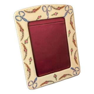 Mid 20th Century French Porcelain photo frame For Sale