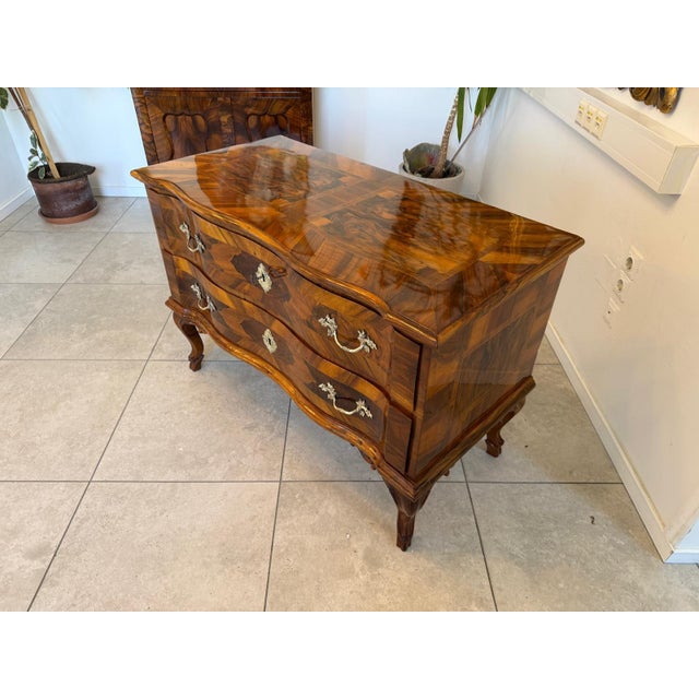 Baroque Baroque Chest of Drawers in Walnut Veneer For Sale - Image 3 of 11