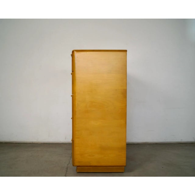 Wood 1950’s Mid-Century Modern Heywood Wakefield Solid Maple Highboy Dresser For Sale - Image 7 of 12