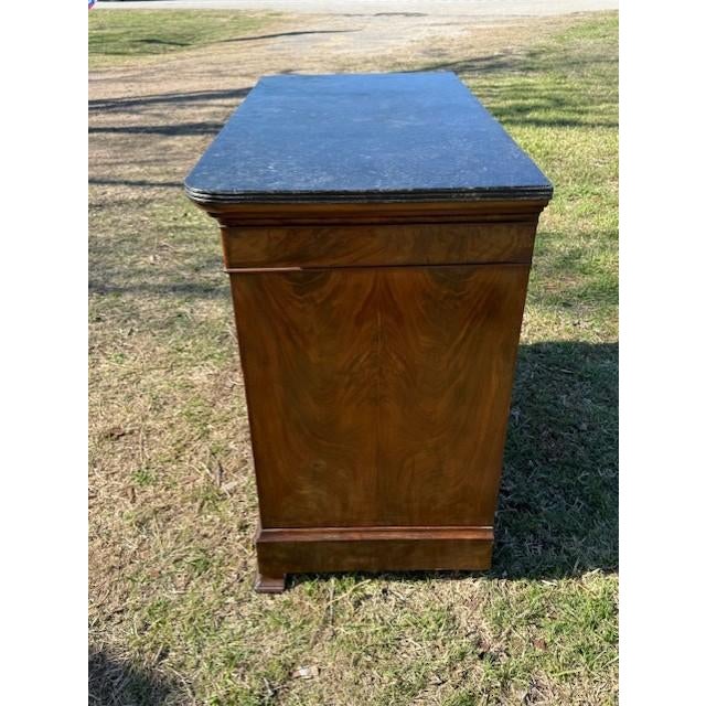 19th Century Louis Philippe Flam Mahogany Marble Top Chest of Drawer / Commodes For Sale - Image 11 of 16