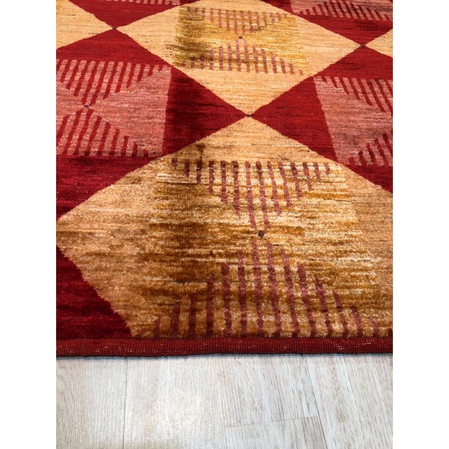 2020s 9x12 Opulent Classic Coral Diamond Contemporary Handknotted Afghan Wool Rug For Sale - Image 5 of 7