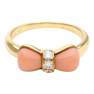 Van Cleef & Arpels Coral Diamond 18k Yellow Gold Bow Design Ring For Sale