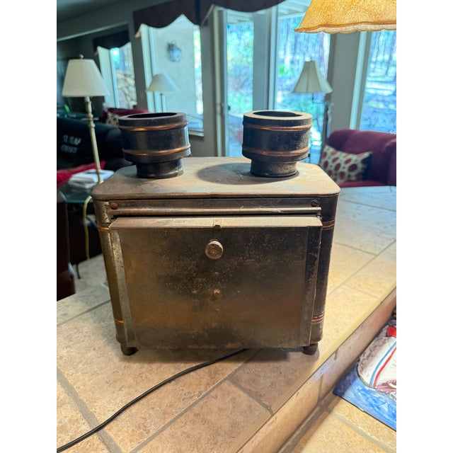 1910s Rare 1910s Antique h.c. White Co. “Radioptican” Magic Lantern Projector For Sale - Image 5 of 5