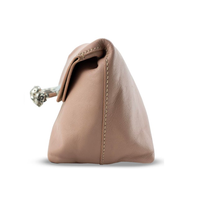 Alexander McQueen Alexander McQueen Rose Pink Skull Jewel Four-Ring Soft Leather Clutch Bag For Sale - Image 4 of 16