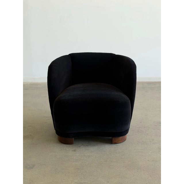 W29 D29 H26 SW20 SD21 SH16.5 Single lounge chair has been reconstructed and reupholstered in a black mohair fabric. This...