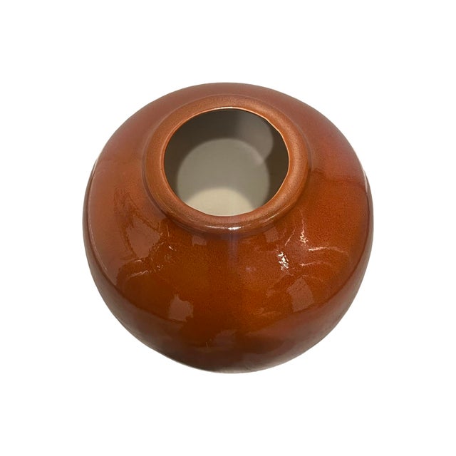 We have for your consideration a gorgeous vintage postmodern vase from around the 1980s. Vase is very clean for its age no...